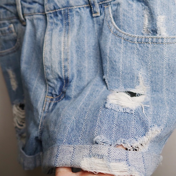 Forever 21 | Denim Distressed Overalls - Picture 4 of 6